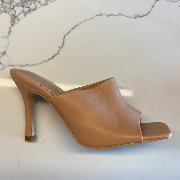 6.5 Public desire Beige Sandals - Picture 1 of 6